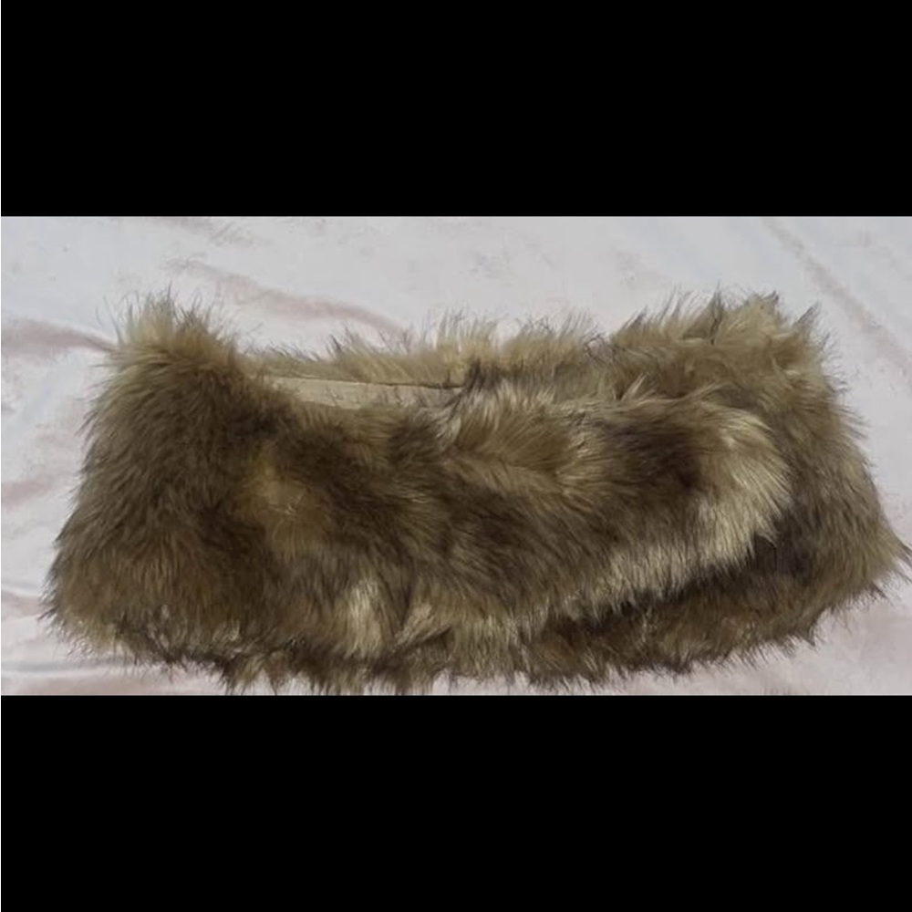 Faux Fur Women's Shawl - Brown